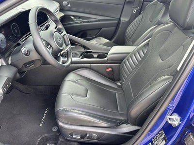2023 Hyundai ELANTRA Limited IVT