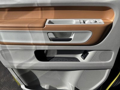 2025 Volkswagen ID. Buzz 1st Edition 4MOTION w/Two-Tone