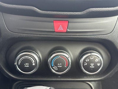 2017 Jeep Renegade Latitude FWD