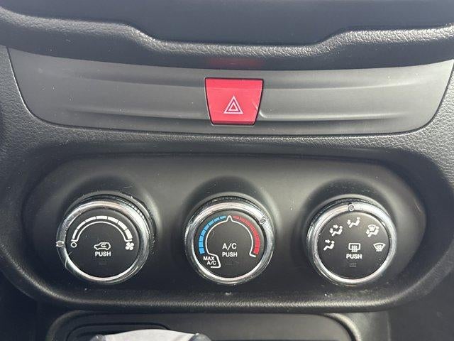 2017 Jeep Renegade Latitude FWD