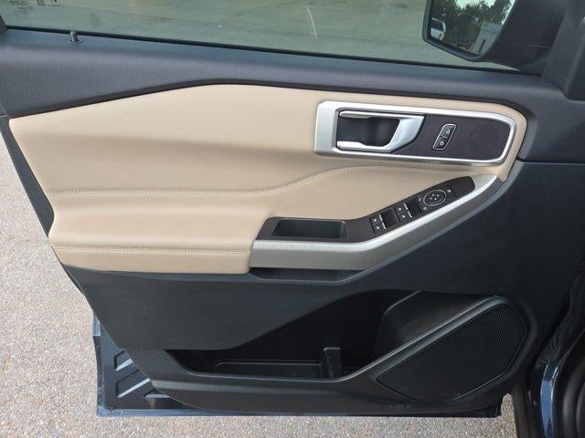 2023 Ford Explorer XLT RWD
