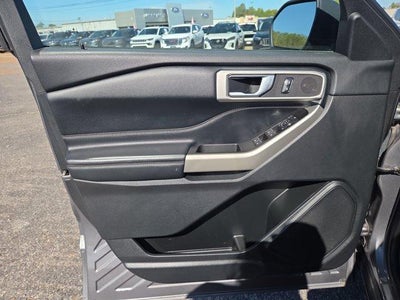 2022 Ford Explorer XLT RWD