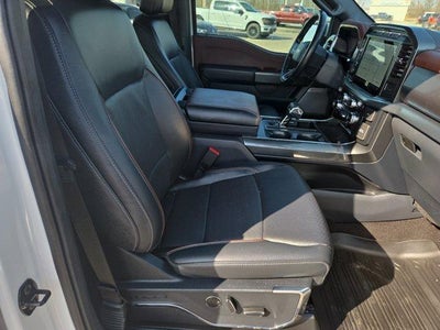 2022 Ford F-150 LARIAT 4WD SuperCrew 5.5' Box