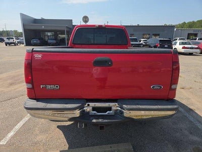 2004 Ford Super Duty F-350 DRW Lariat