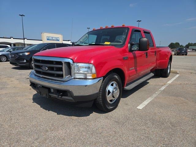 2004 Ford Super Duty F-350 DRW Lariat