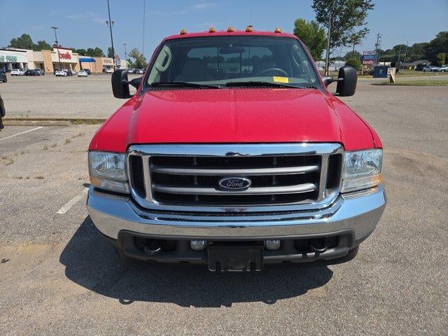 2004 Ford Super Duty F-350 DRW Lariat