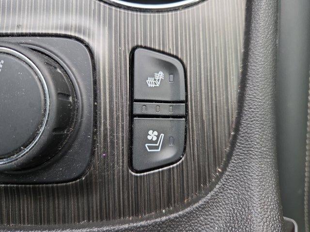 2023 GMC Acadia FWD SLT