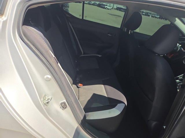 2021 Nissan Versa SV CVT