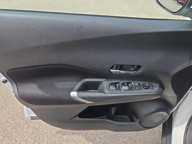 2023 Nissan Kicks SV FWD