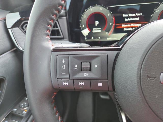 2025 Nissan Kicks SR FWD