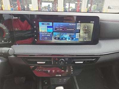 2025 Nissan Kicks SR FWD