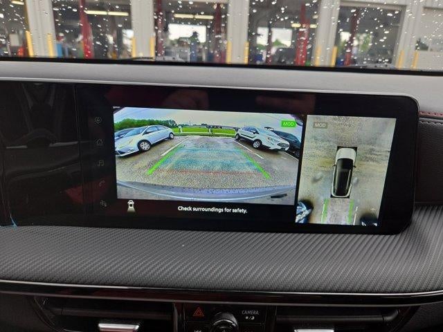 2025 Nissan Kicks SR FWD
