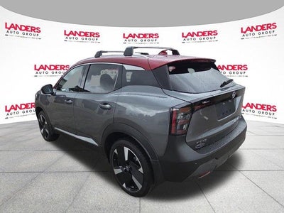 2025 Nissan Kicks SR FWD