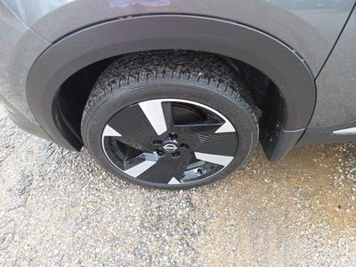 2025 Nissan Kicks SR FWD