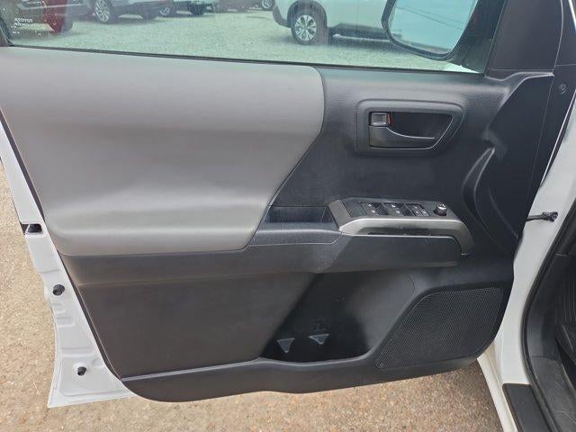 2018 Toyota Tacoma SR5 Double Cab 5' Bed V6 4x2 AT (GS)