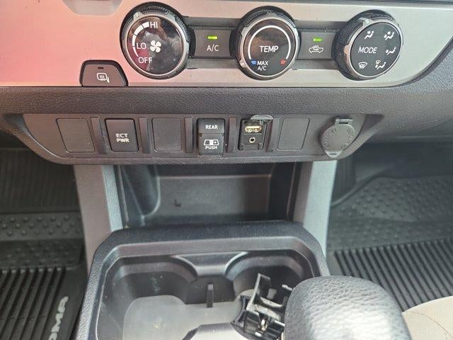 2018 Toyota Tacoma SR5 Double Cab 5' Bed V6 4x2 AT (GS)