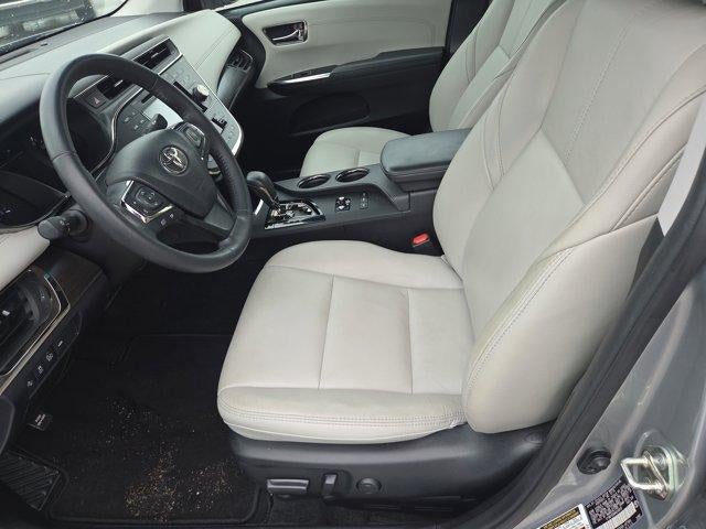 2017 Toyota Avalon XLE (SE)