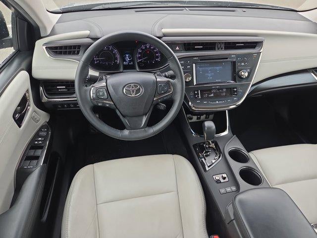2017 Toyota Avalon XLE (SE)