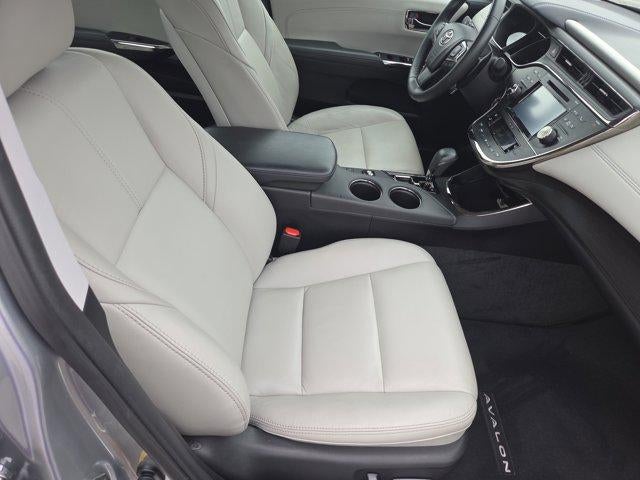 2017 Toyota Avalon XLE (SE)