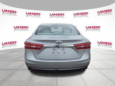 2017 Toyota Avalon XLE (SE)