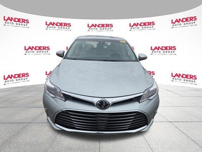 2017 Toyota Avalon XLE (SE)