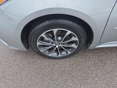 2017 Toyota Avalon XLE (SE)