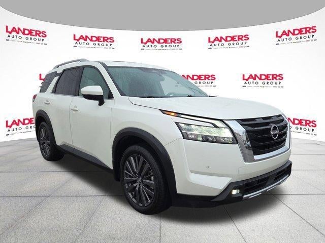 2022 Nissan Pathfinder SL 2WD