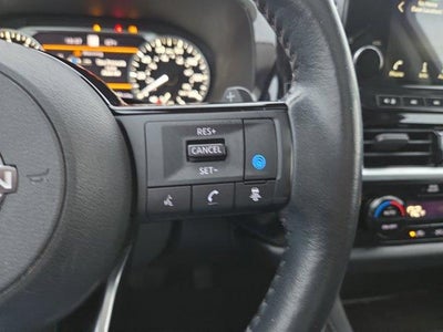 2022 Nissan Pathfinder SL 2WD