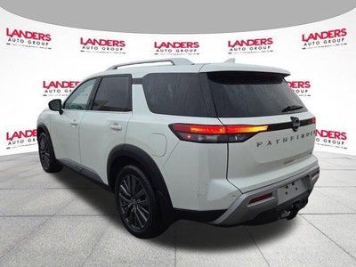 2022 Nissan Pathfinder SL 2WD