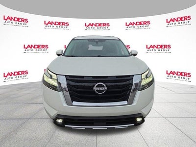 2022 Nissan Pathfinder SL 2WD