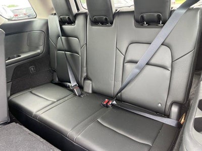 2023 Nissan Pathfinder SL 4WD