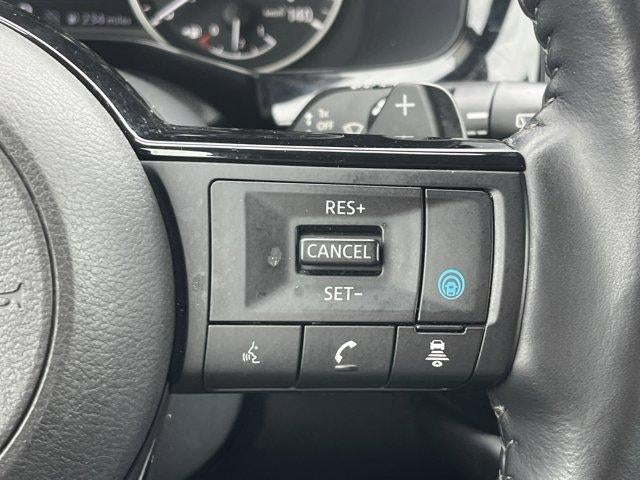 2023 Nissan Pathfinder SL 4WD