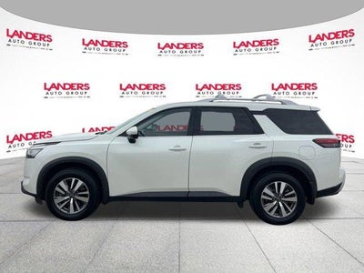 2023 Nissan Pathfinder SL 4WD