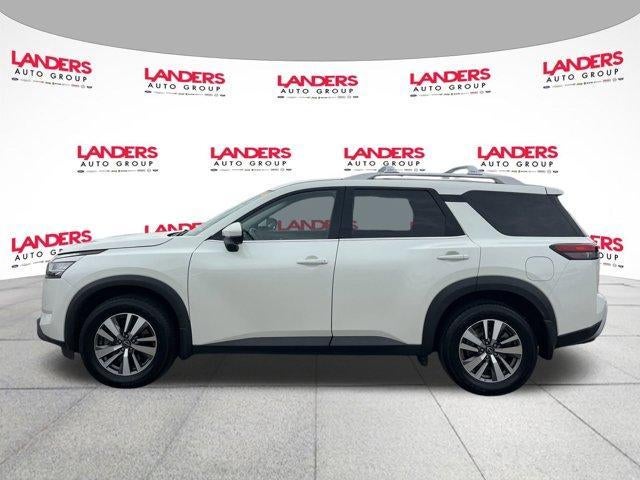 2023 Nissan Pathfinder SL 4WD