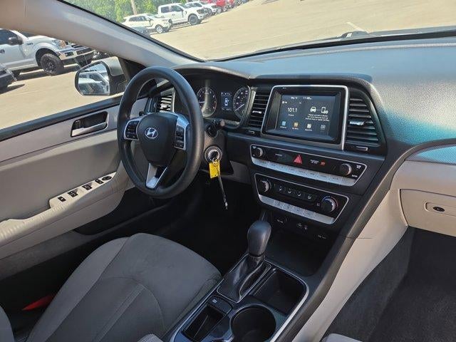 2019 Hyundai SONATA SE 2.4L