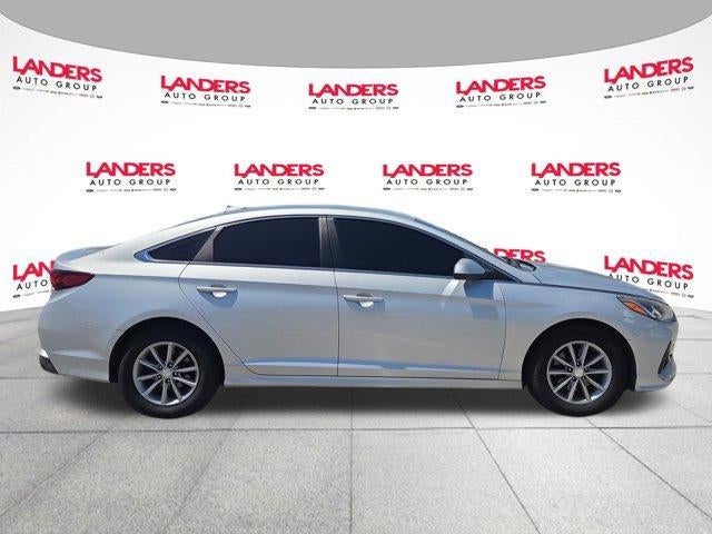 2019 Hyundai SONATA SE 2.4L