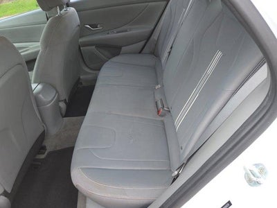 2022 Hyundai ELANTRA SEL IVT