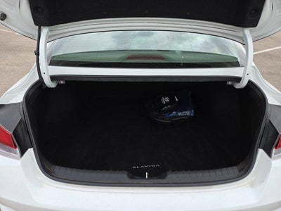 2022 Hyundai ELANTRA SEL IVT