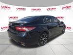 2018 Toyota Camry SE Auto (SE)