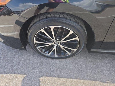 2018 Toyota Camry SE Auto (SE)