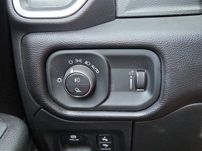 2023 RAM 1500 Big Horn 4x4 Crew Cab 5'7" Box