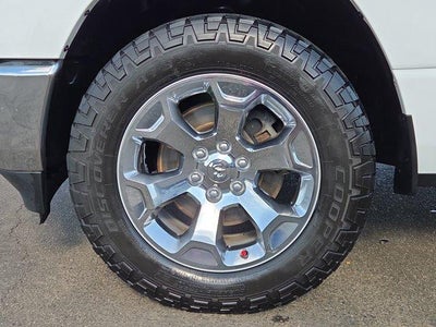 2019 RAM 1500 Big Horn/Lone Star 4x4 Crew Cab 5'7" Box