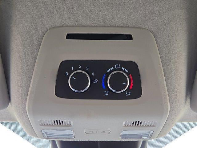 2023 Ford Transit Passenger Wagon T-350 148" Med Roof XLT RWD