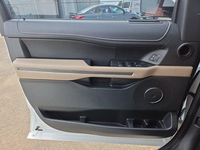 2022 Ford Expedition Max XLT 4x2
