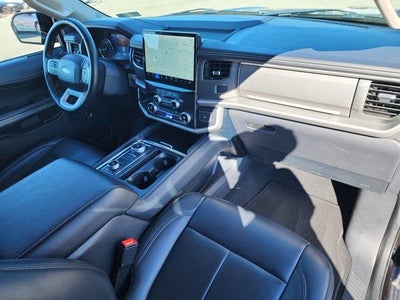 2024 Ford Expedition Max XLT 4x4