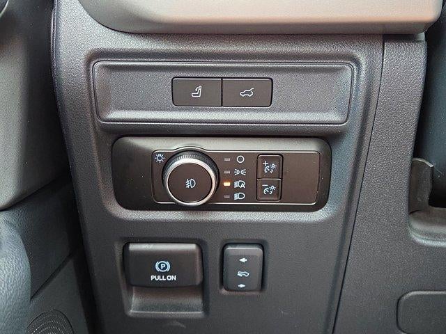 2023 Ford Expedition XLT 4x2