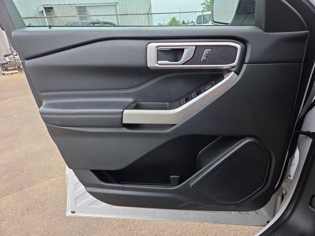 2022 Ford Explorer XLT RWD