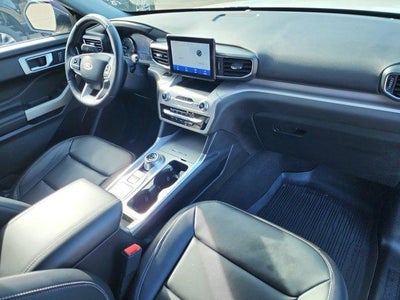 2023 Ford Explorer XLT RWD
