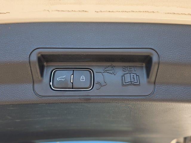 2023 Ford Explorer Limited RWD