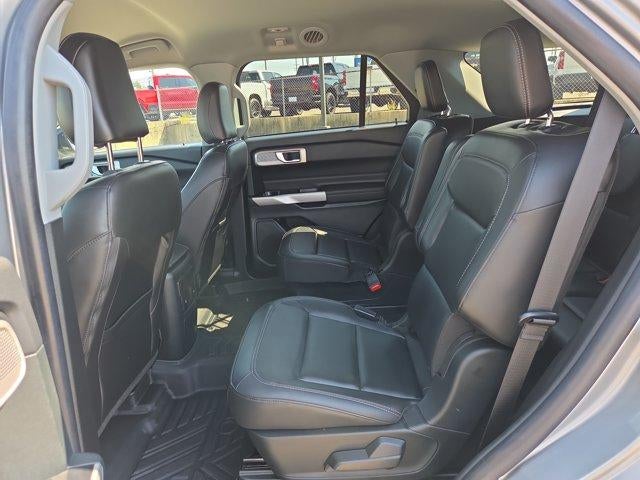 2023 Ford Explorer XLT 4WD